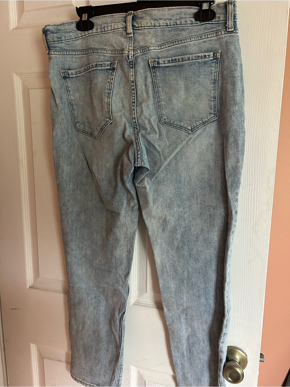 Light Wash women’s Jeans - Classic Casual Denim